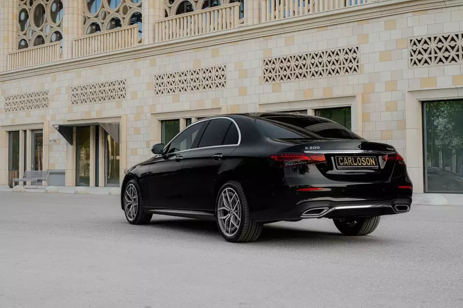 Mercedes E200