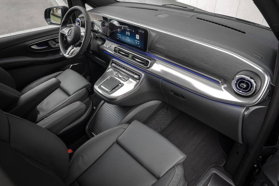 Аренда Mercedes V300d 4Matic в Санкт-Петербурге