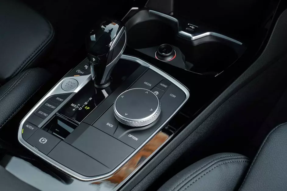 BMW 218 M-SPORT