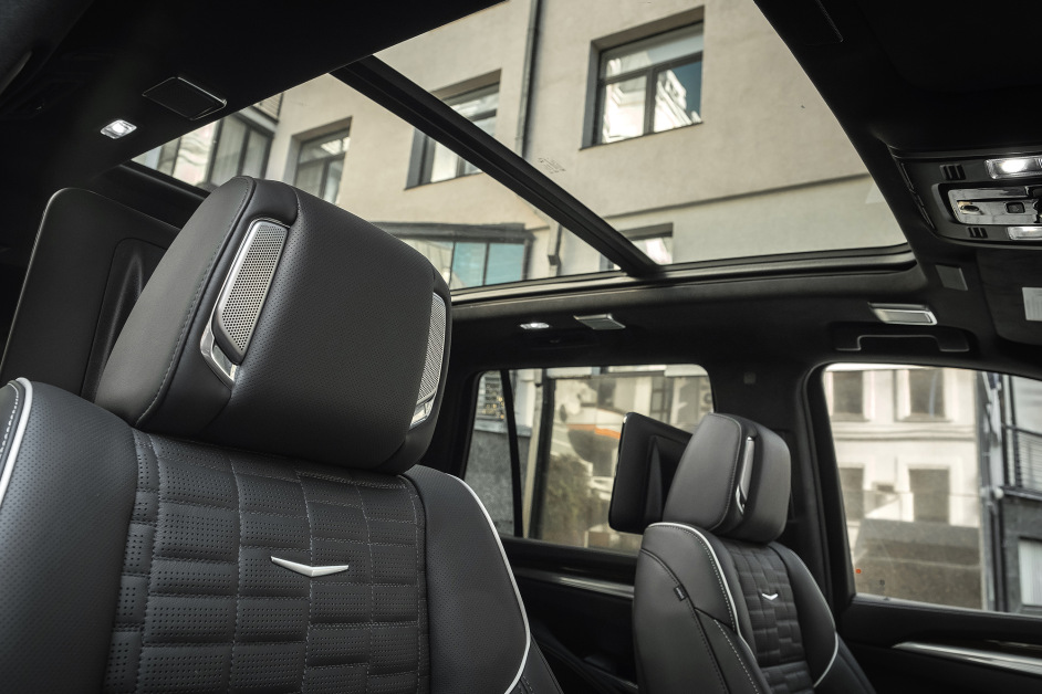 Аренда Cadillac Escalade rest. в Москве