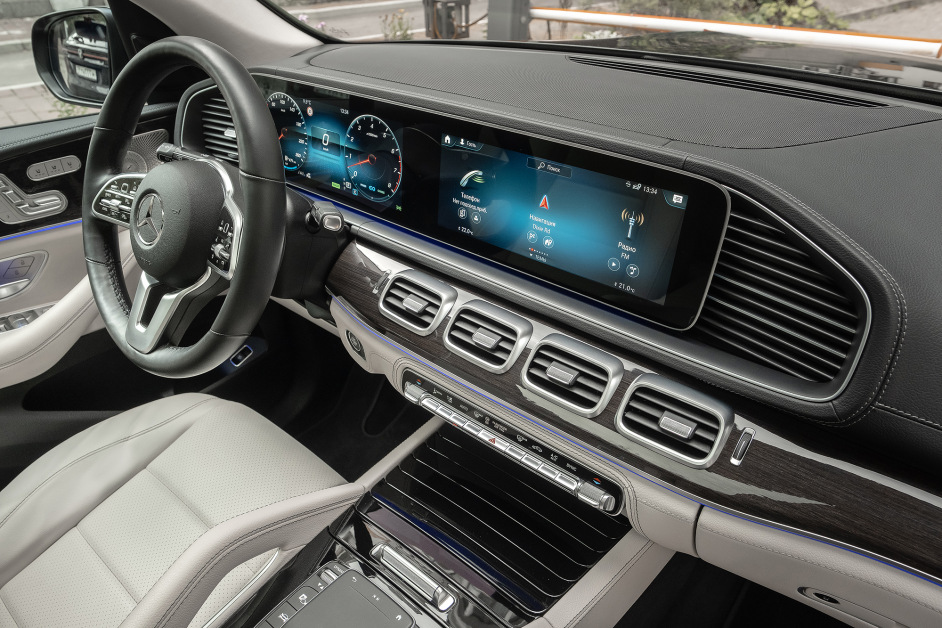 Аренда Mercedes GLS 450 в Москве
