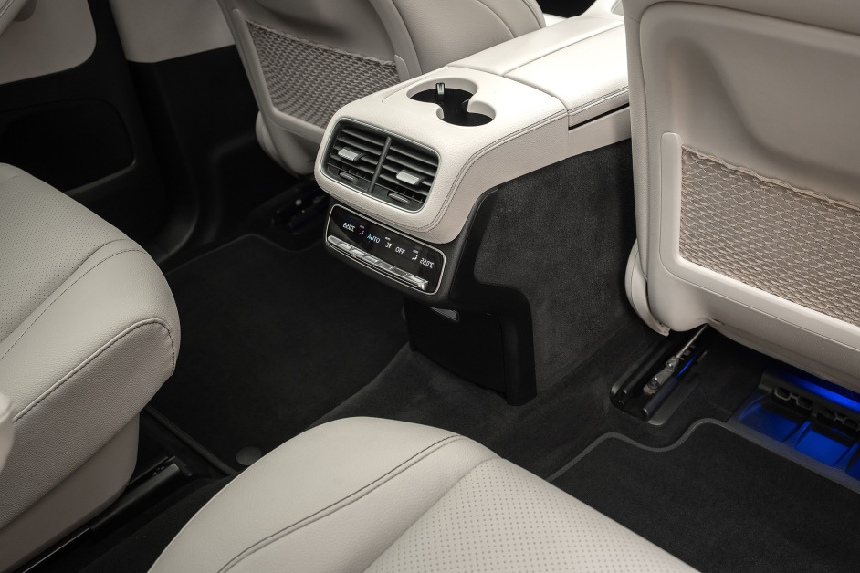 Аренда Mercedes GLS 450 в Москве